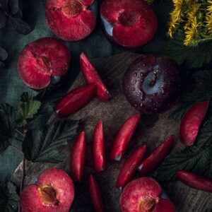 Слива и сакура